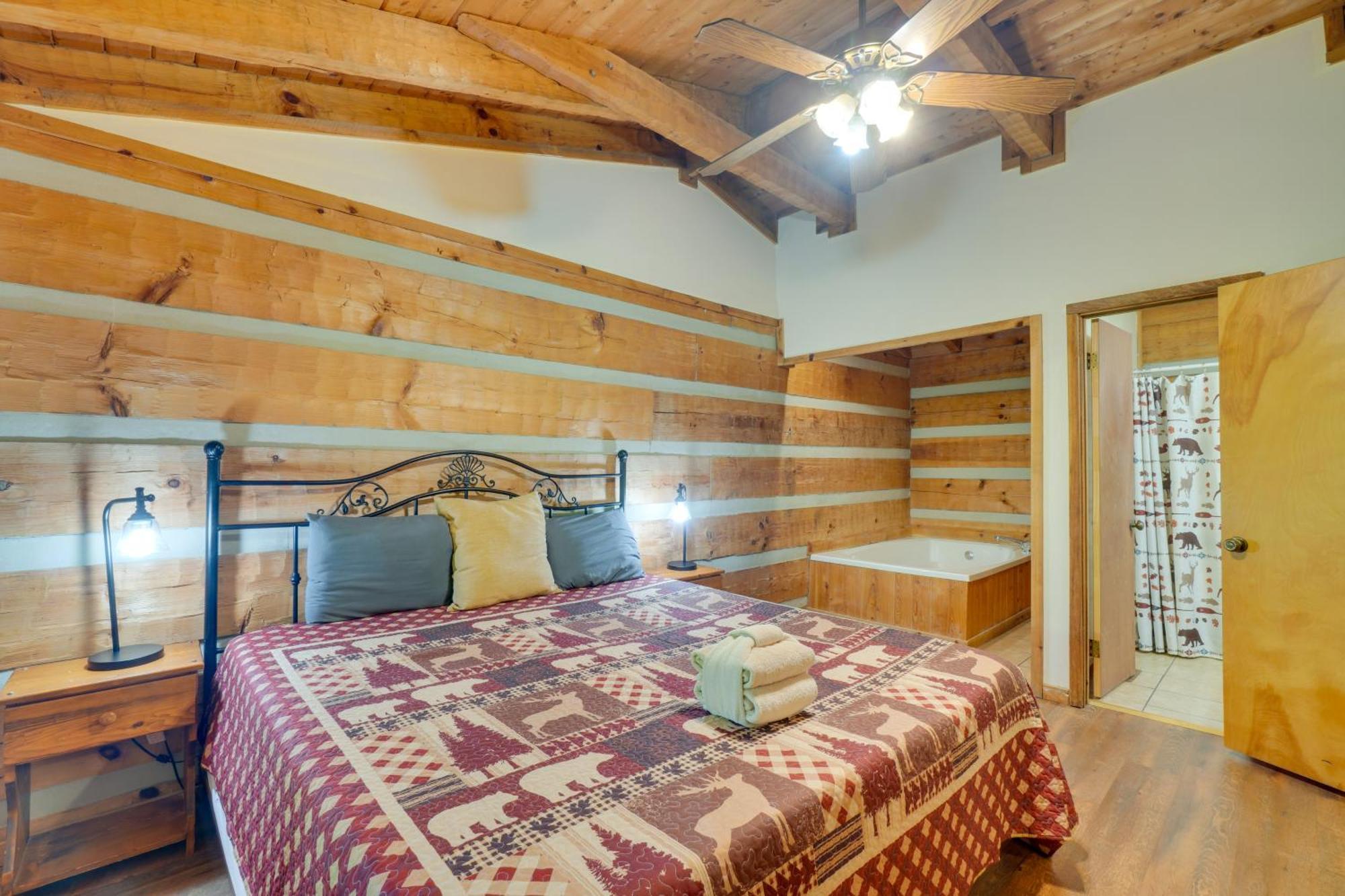 Gatlinburg Cabin With Hot Tub About 6 Mi To Downtown! Exterior photo